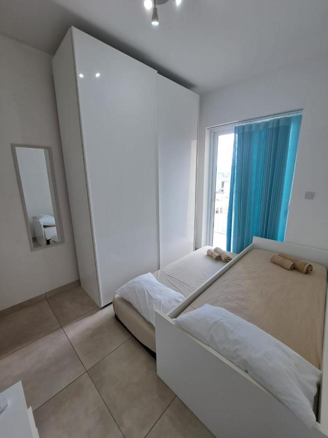 Modern In * Gzira